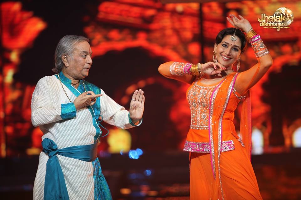 Is Bollywood paving a way for Indian Classical Dances? - ClassicalClaps